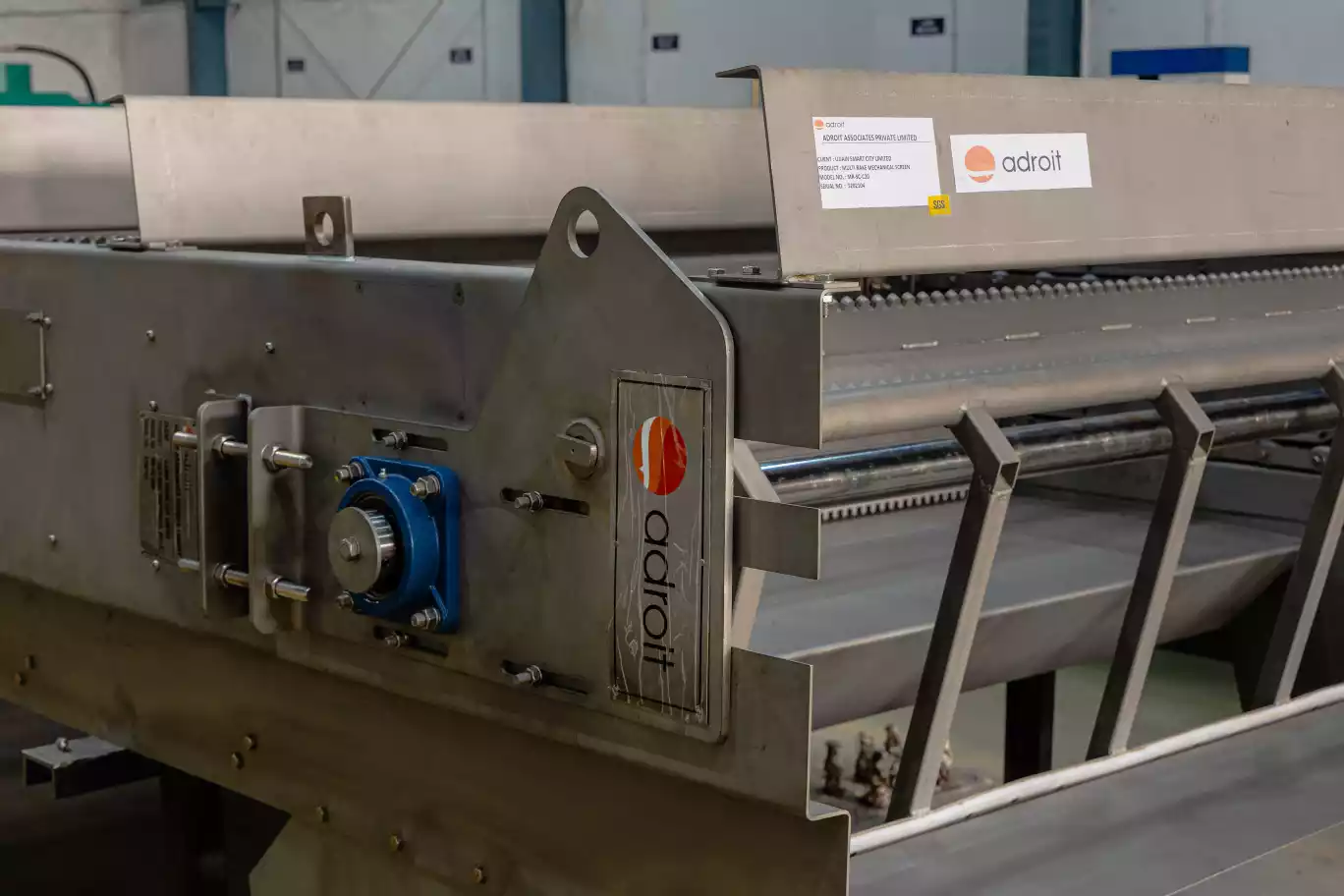 Adroit’s Rakeflow®️ Multi-Rake Mechanical Bar Screen vs Other Brands